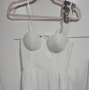 Guess beaded shoulder top EXCELLENT CONDITION size medium